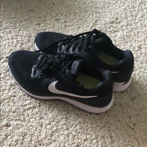 Nike Air Zoom Pegasus 34 Running Shoes